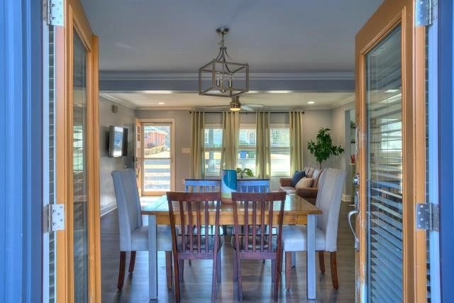 Foto del edificio - Room in House on Baker Terrace NW
