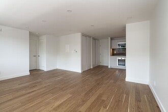 Building Photo - 457 Marlee Ave