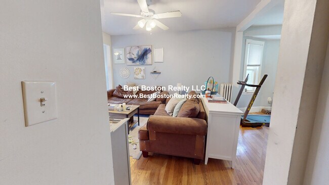 Foto del edificio - 11 Pinkham Rd