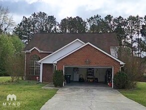 Building Photo - 8132 Pheasant Ln