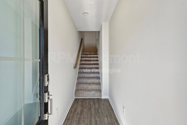 Foto del edificio - 1604 Halbrook Pl SW