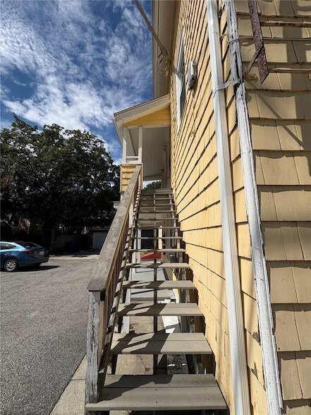 Building Photo - 91 Duke St