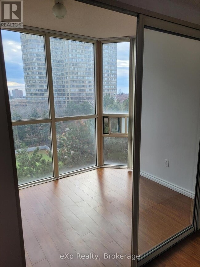 Building Photo - 265 Enfield Pl