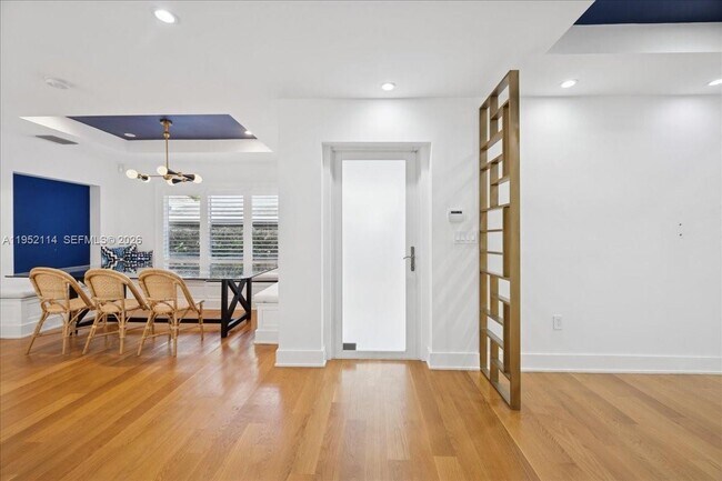 Foto del edificio - 2910 Calusa St