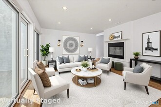 Building Photo - 66 Wilton Crest Rd