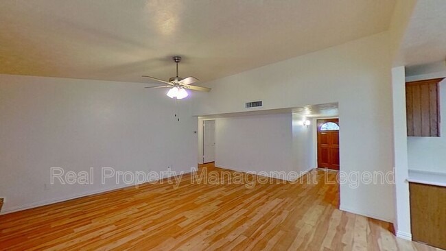 Building Photo - 1824 Addington Dr