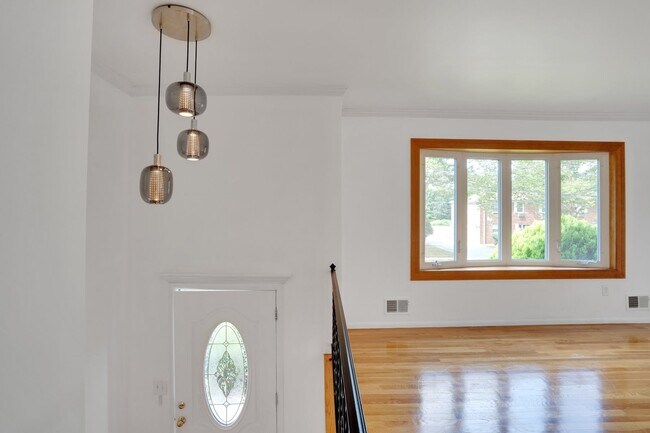 Foto del edificio - 345 Valleyscent Ave