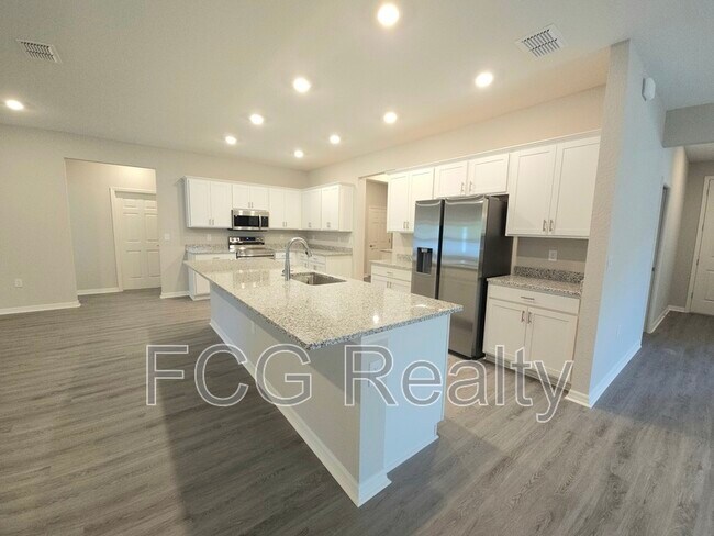 Building Photo - 10619 SW 76th Ct