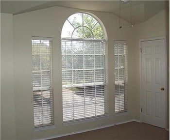 Building Photo - 14720 Montoro Dr
