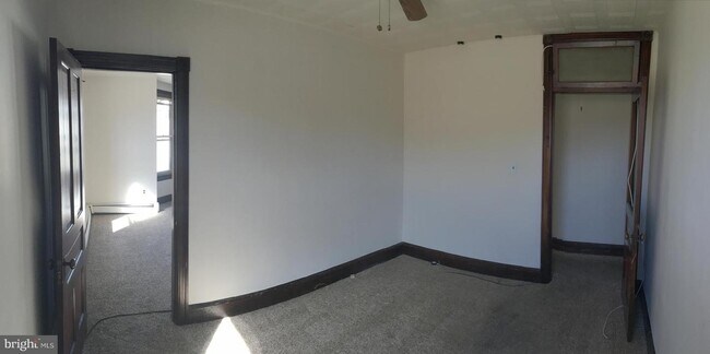 Foto del edificio - 410 W 1st Ave