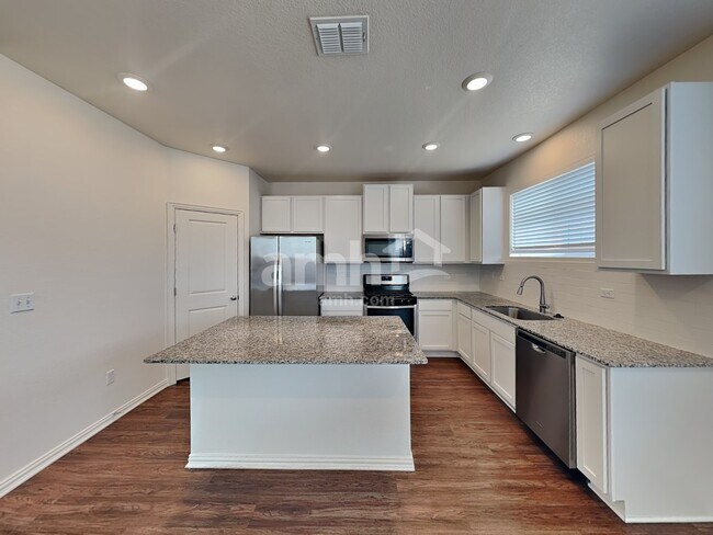 Foto del edificio - 180 Pebble Creek Run