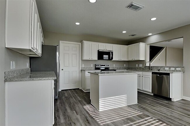 Foto del edificio - 8411 Misty Prairie Ln