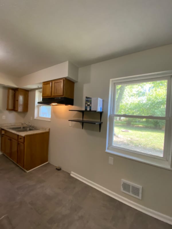 Building Photo - 10107 Coralwood Dr