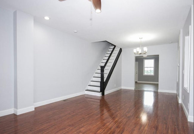 Building Photo - Beautiful Fully Renovated Baltimore City R...