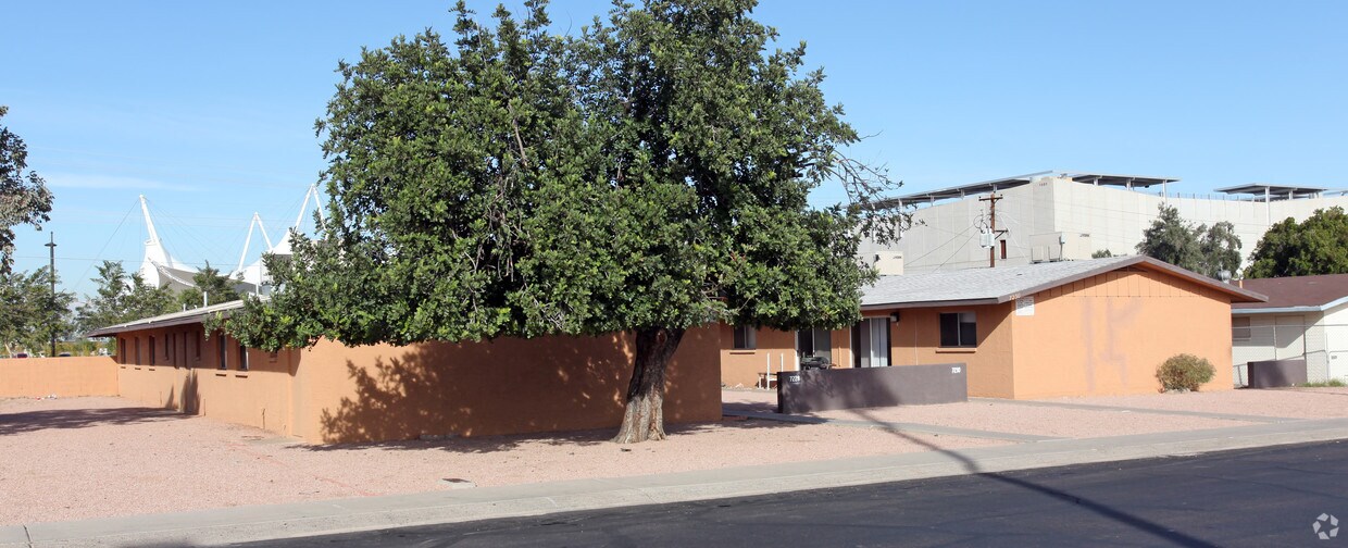 Building Photo - Carab Tree Apartments