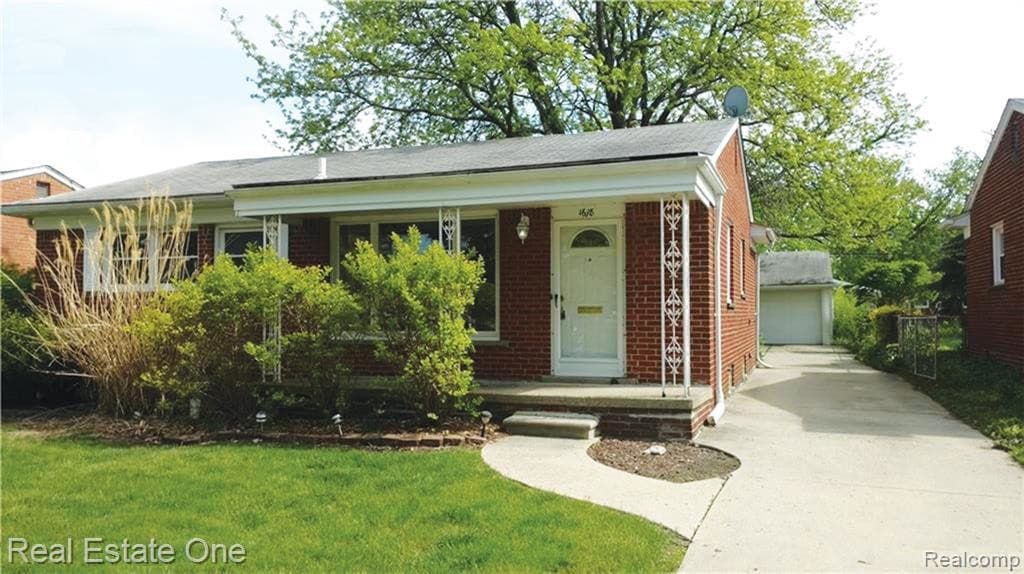 Primary Photo - 1618 Montrose Ave