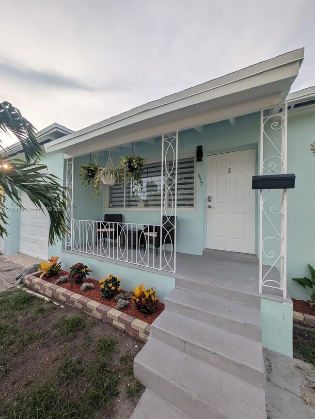 Foto del edificio - 2517 Rodman St