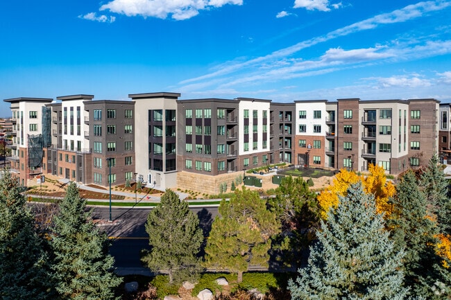 Building Photo - Hensley at The District