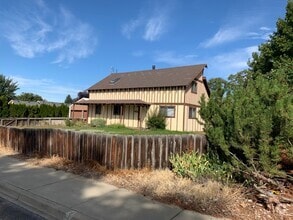 Building Photo - 401 W 14th Ave
