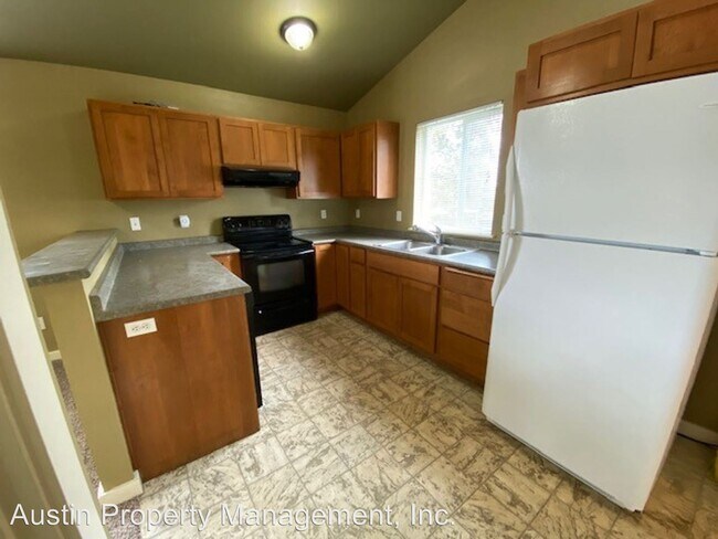 Foto del edificio - 436 NE Emerson Ave