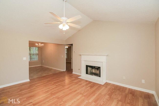 Foto del edificio - 1633 Thorn Ridge Trail