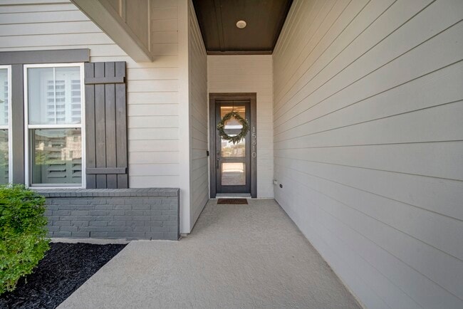 Building Photo - 15810 Dedication Dr