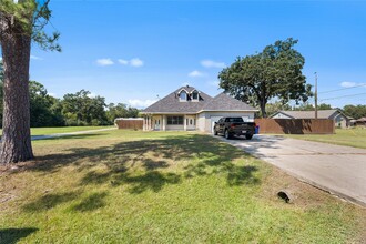 Building Photo - 22835 Fritz Ln