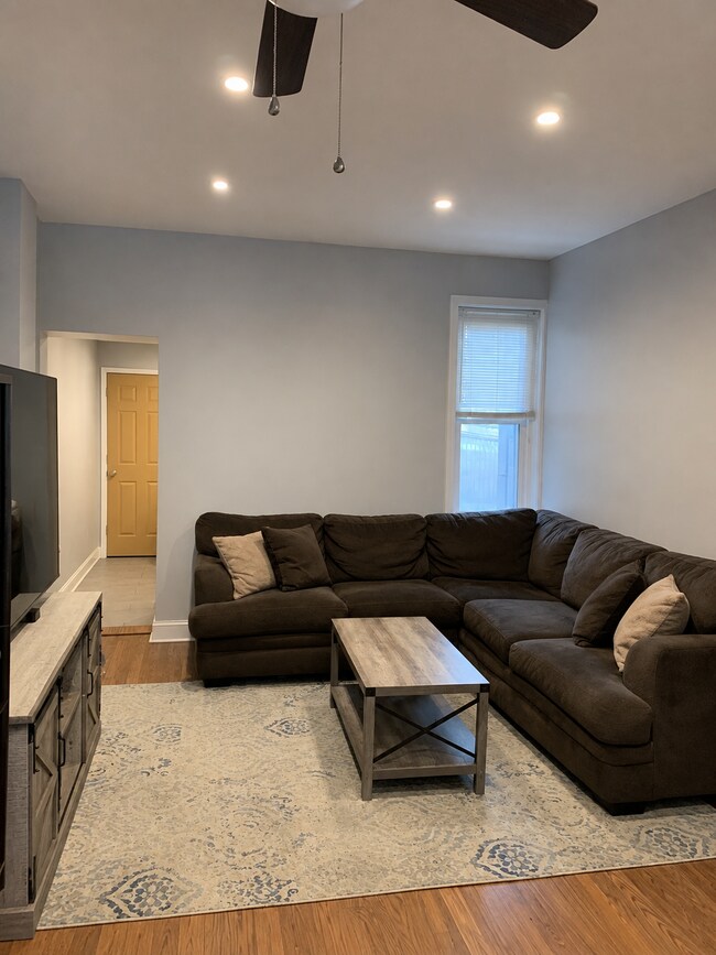 Foto del edificio - 2981 Mercer St