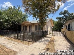 Building Photo - 1114 N Brazos St