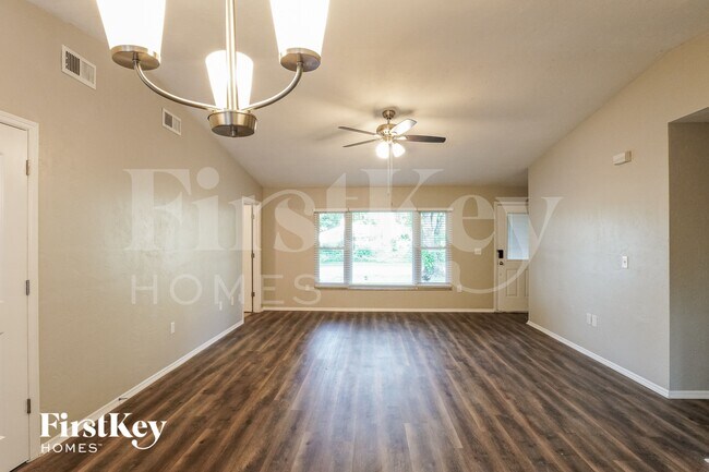 Foto del edificio - 3017 Vista Palm Dr