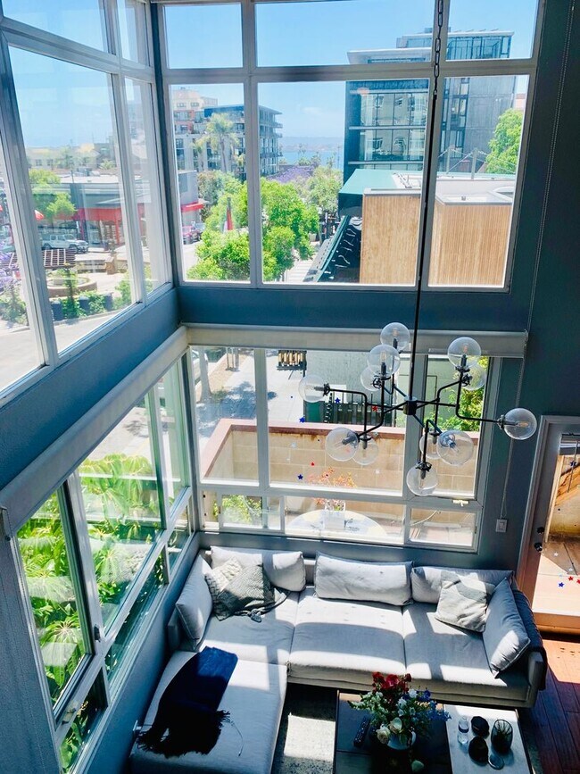 Building Photo - Live in the Heart of Little Italy! GORGEOUS 2BD/2BA Condo w/ Loft!
