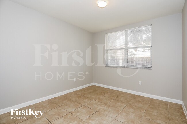 Foto del edificio - 1495 NE 33rd Ave