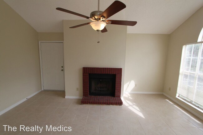 Building Photo - 939 Framlingham Ct
