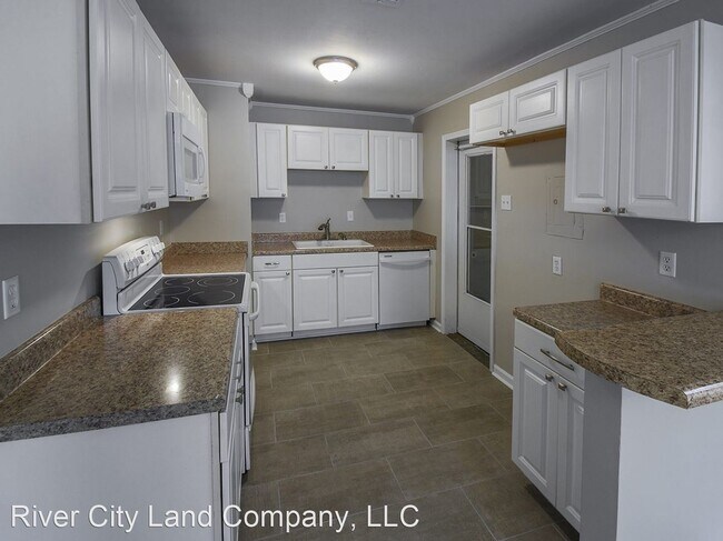 Building Photo - 3 br, 1.5 bath House - 5360 Blackwell St.