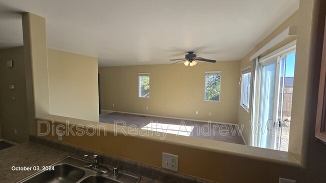 Building Photo - 8778 Sunset Breeze Dr