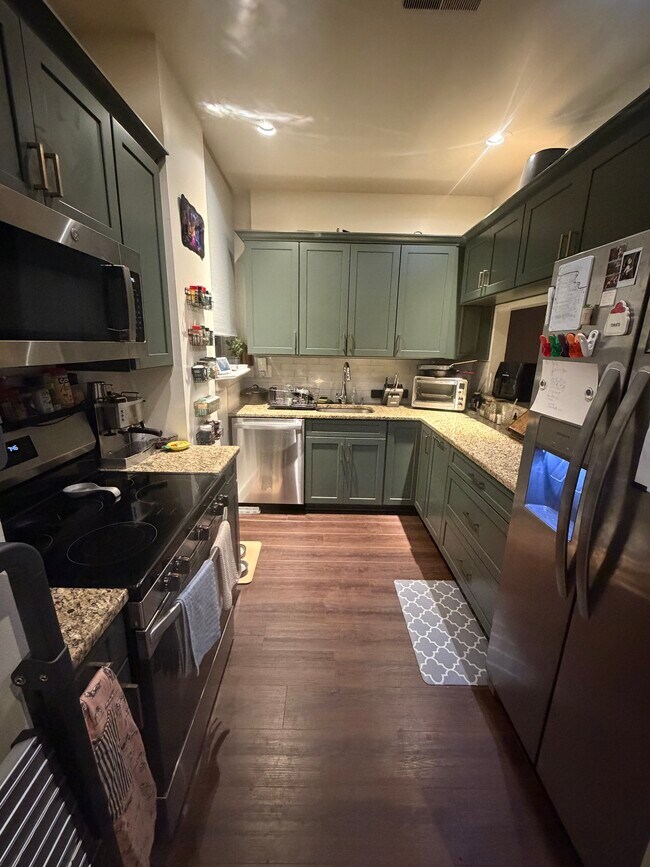 Foto del edificio - 1533 Floyd Ave