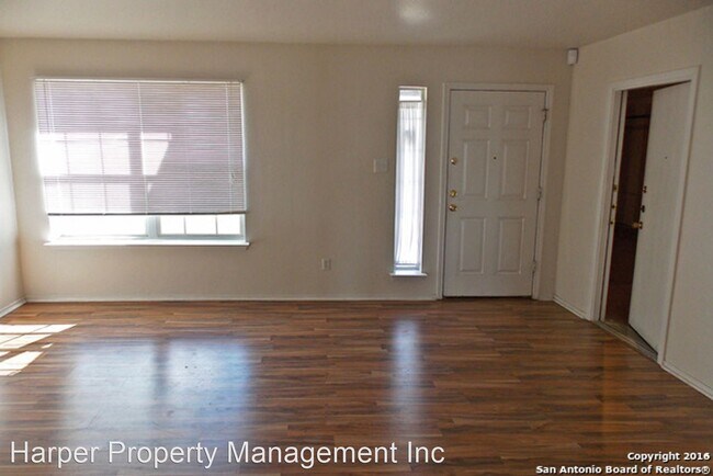 Building Photo - 3 br, 2 bath House - 8304 Heights Valley