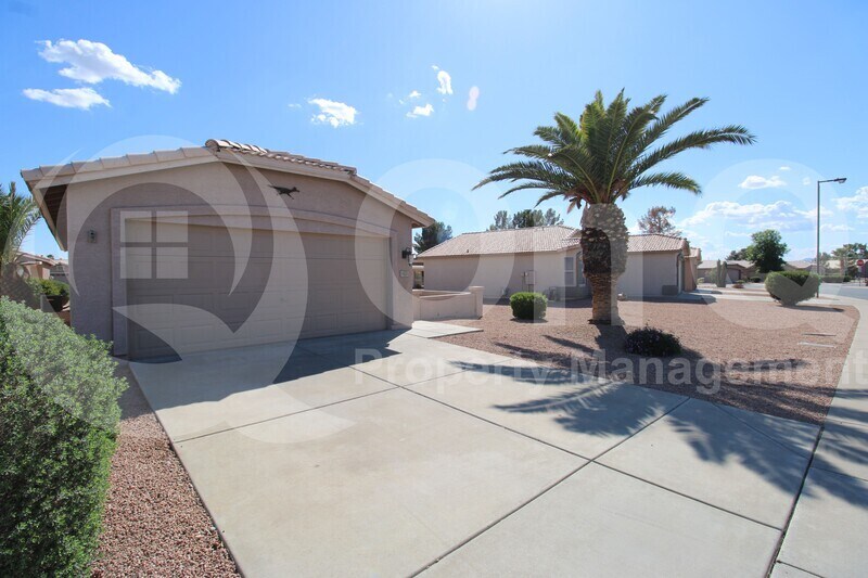 Primary Photo - 1433 E Indian Wells Dr