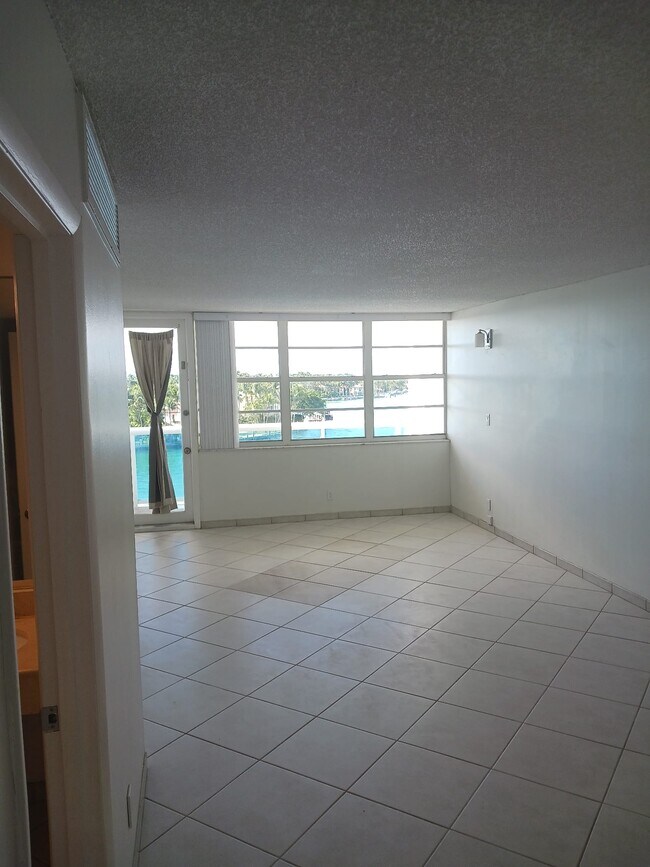 Sala de estar - 6770 Indian Creek Dr