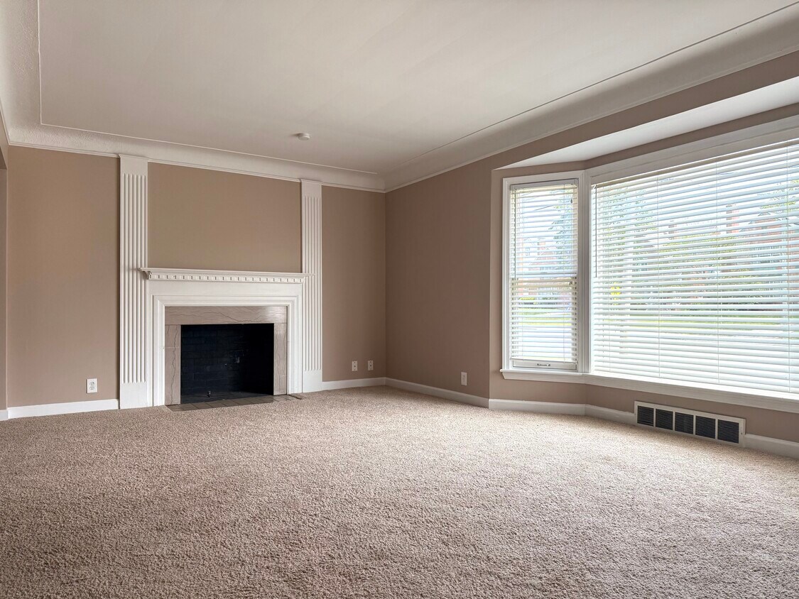 Foto principal - 13537 Cedar Rd