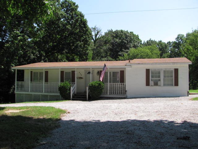 Primary Photo - 2 Mooresville Rd
