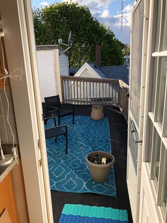 Foto del edificio - 17 Endicott Ave