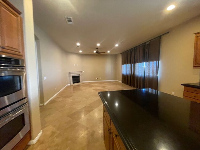 Foto del edificio - Beautiful Apple Valley Home- 3 Bedrooms, 2...