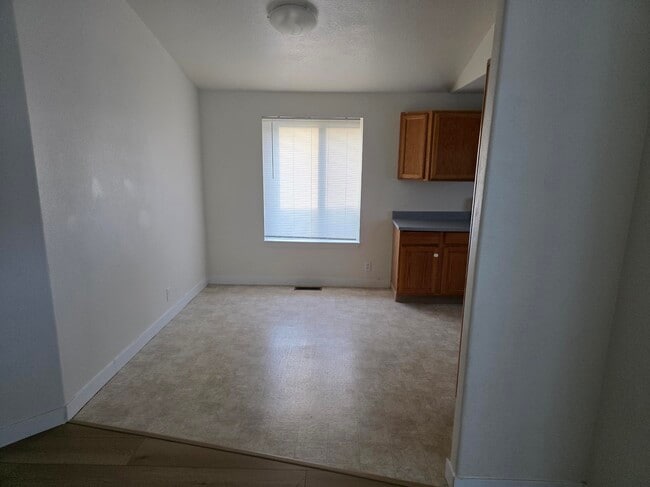 Foto del edificio - 963 SE Miller Ave