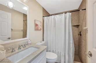 Building Photo - 818 Tanbark Dr