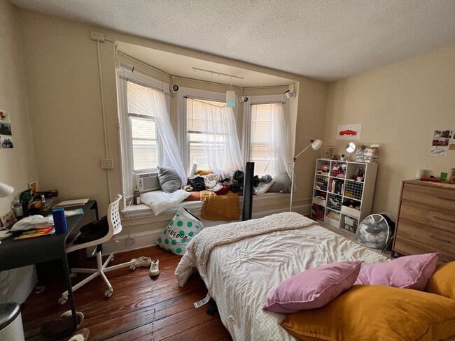 Building Photo - 65 Edgewood Ave