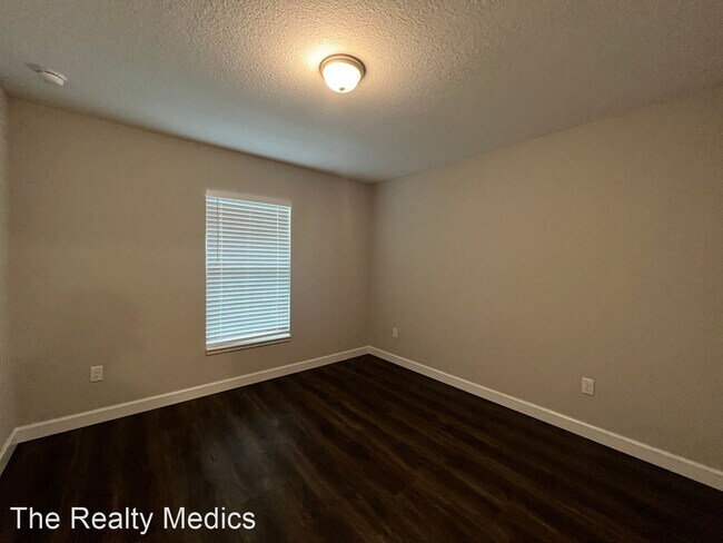 Building Photo - 3 br, 2 bath House - 4030 SE 139th Ln