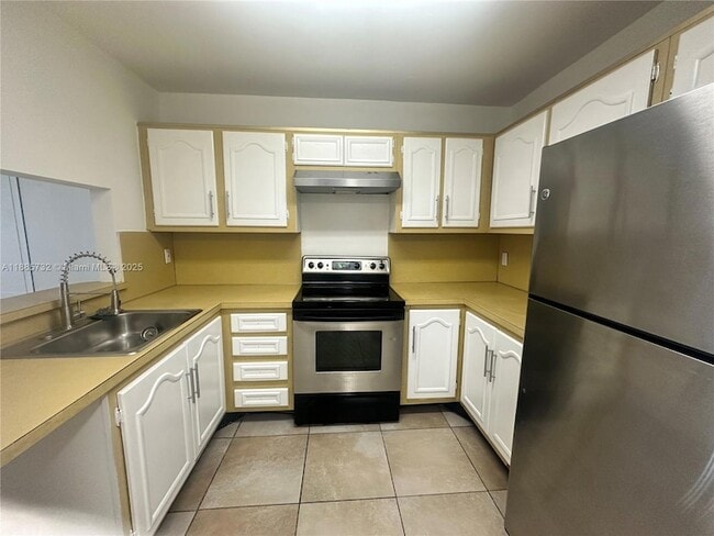 Photo - 13685 NE 10th Ave Apartment