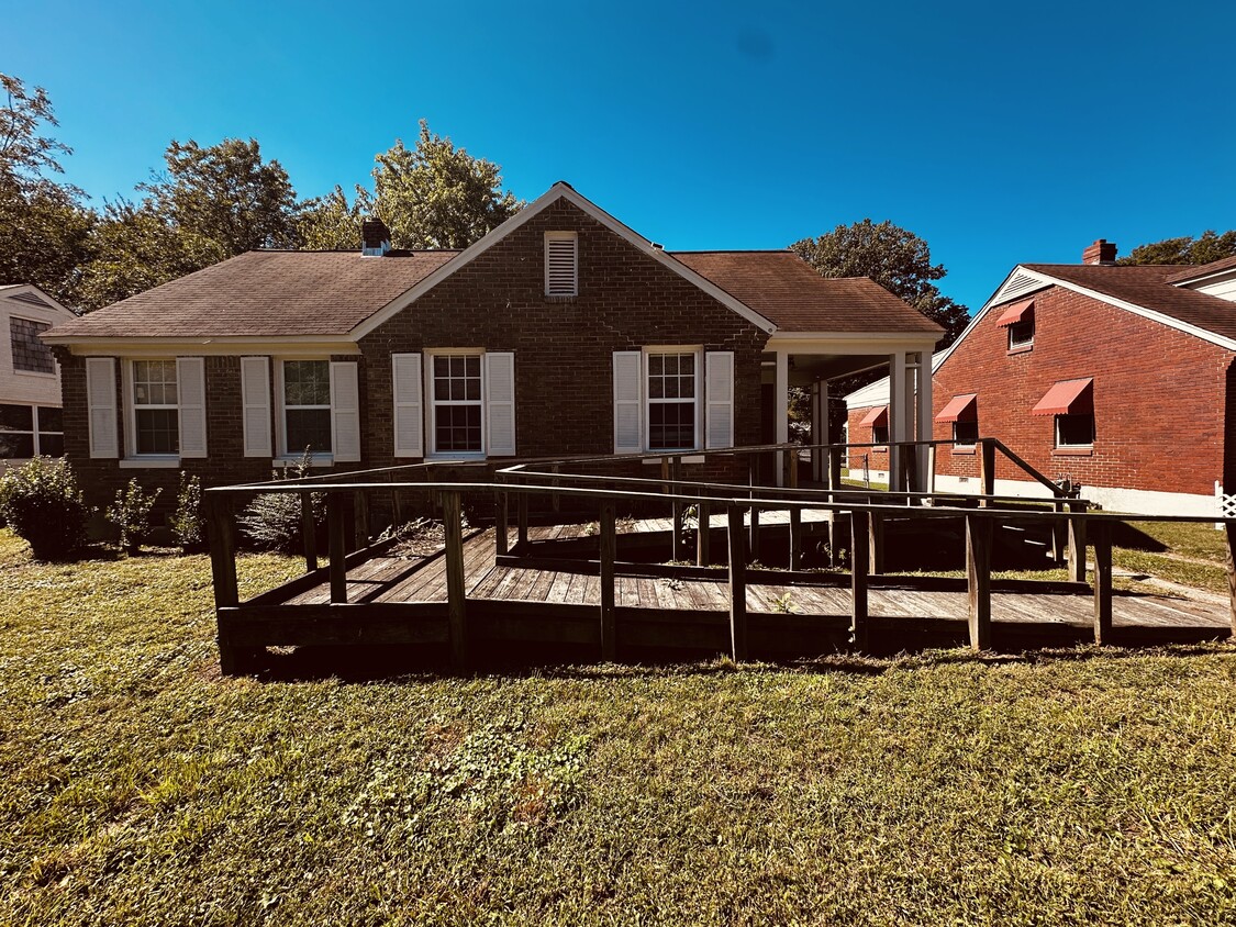 Foto principal - 1009 McEvers Rd