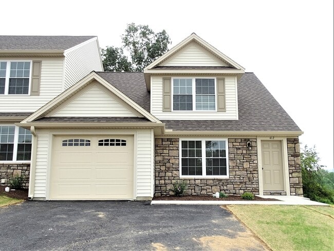 Building Photo - 412 Masonic Dr